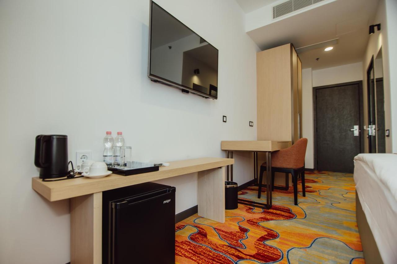 Graphic Hotel บาทูมิ ภายนอก รูปภาพ