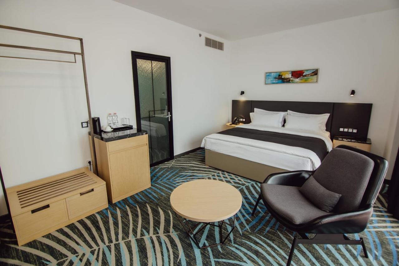Graphic Hotel บาทูมิ ภายนอก รูปภาพ