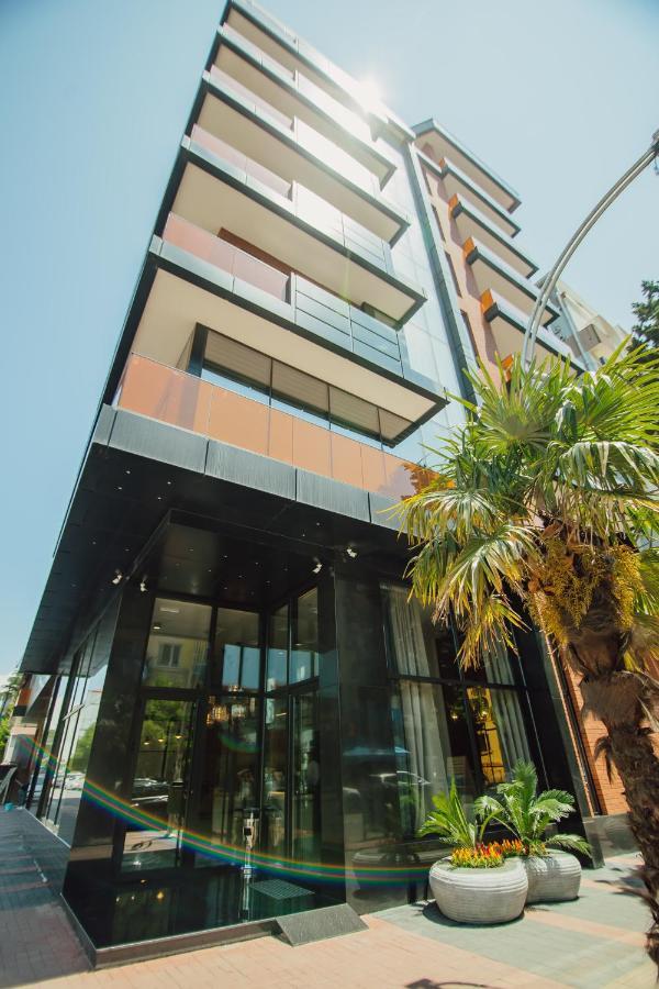 Graphic Hotel บาทูมิ ภายนอก รูปภาพ