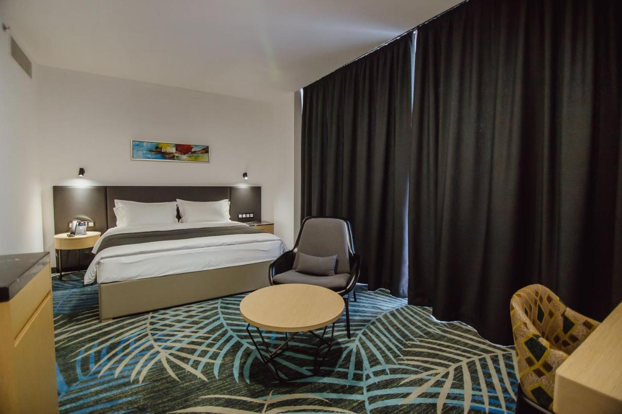 Graphic Hotel บาทูมิ ภายนอก รูปภาพ
