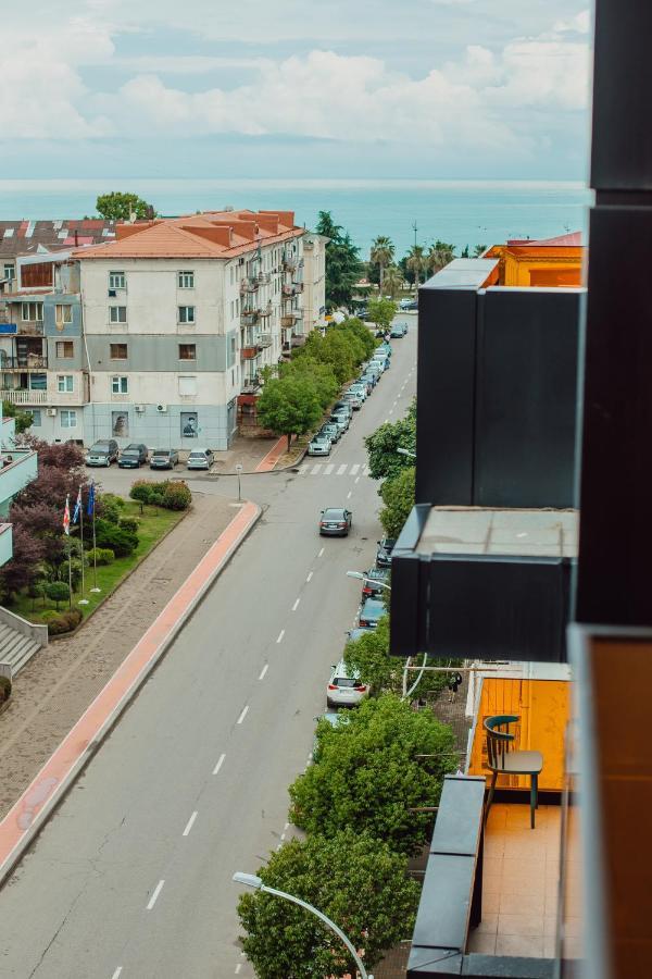 Graphic Hotel บาทูมิ ภายนอก รูปภาพ