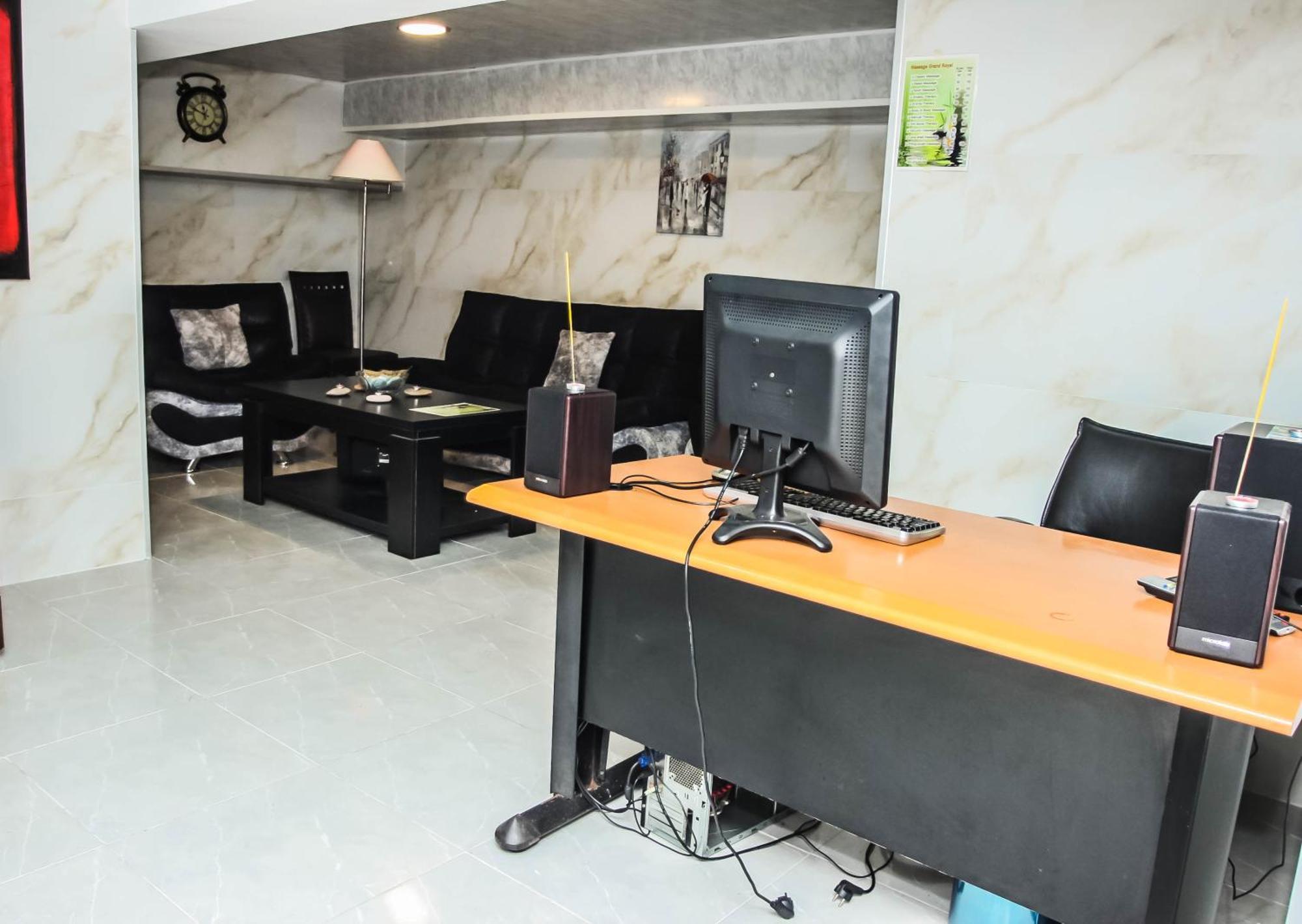 Graphic Hotel บาทูมิ ภายนอก รูปภาพ