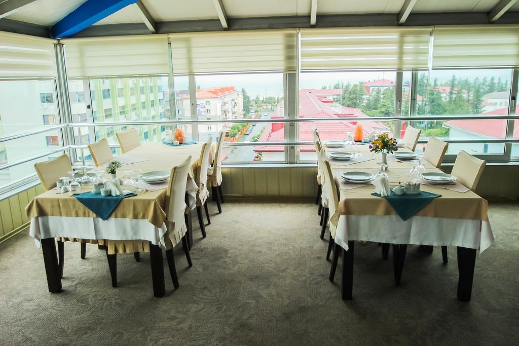 Graphic Hotel บาทูมิ ภายนอก รูปภาพ